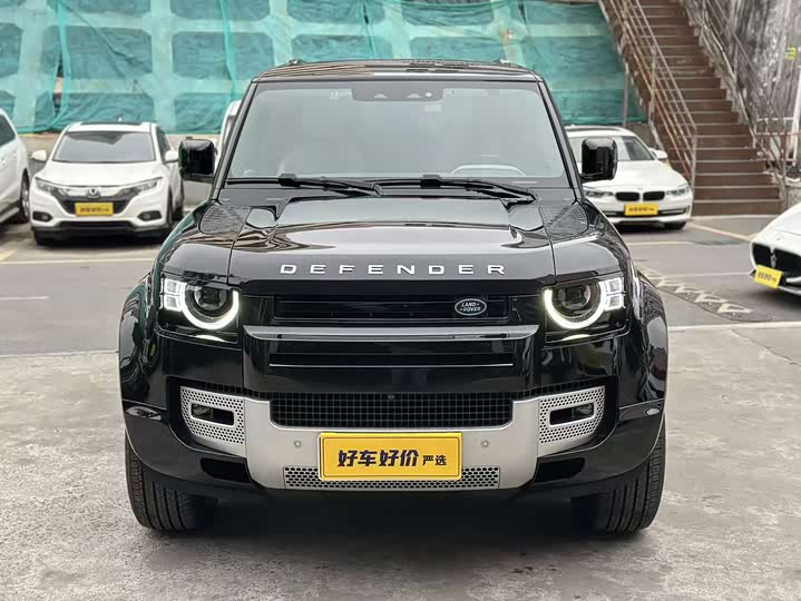 Фото 1 - Land Rover Defender