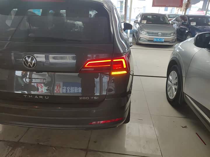 Фото 8 - Volkswagen Tharu