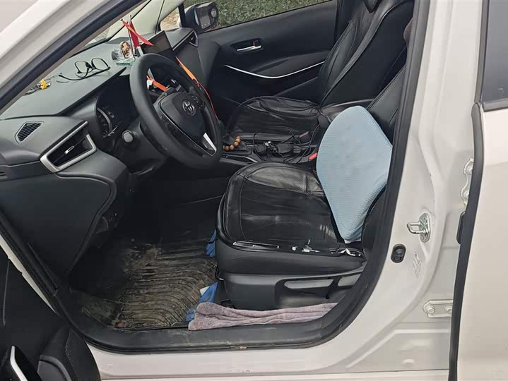 Фото 9 - Toyota Corolla