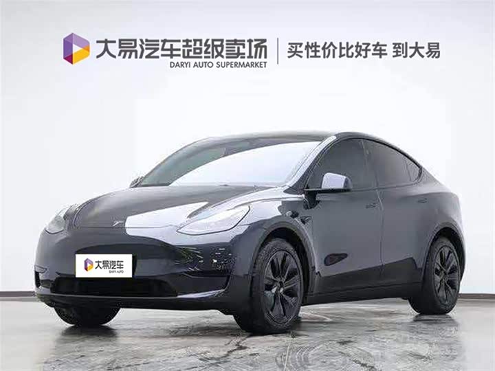 Фото 1 - Tesla Model Y