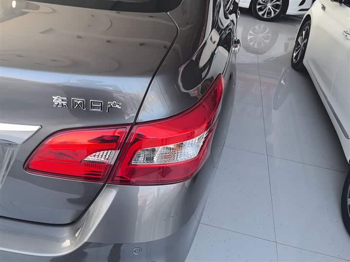 Фото 8 - Nissan Sylphy