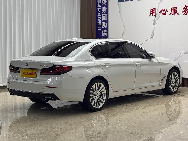 Фото 6 - BMW 5 Series