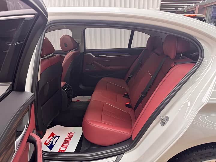 Фото 8 - BMW 5 Series