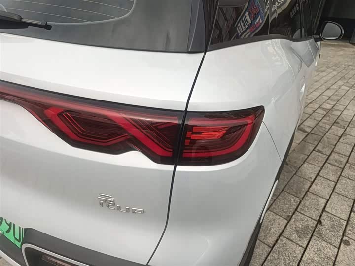 Фото 8 - BYD Yuan Up