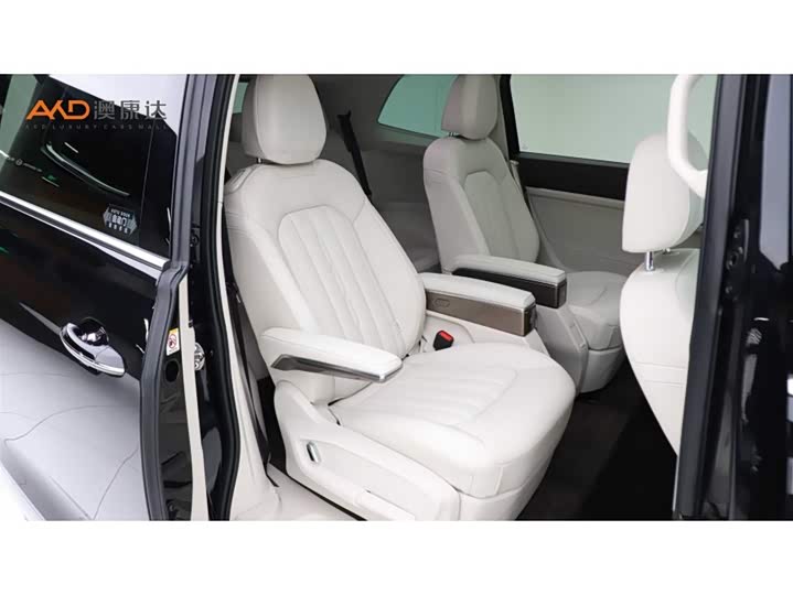 Фото 8 - Volkswagen Viloran