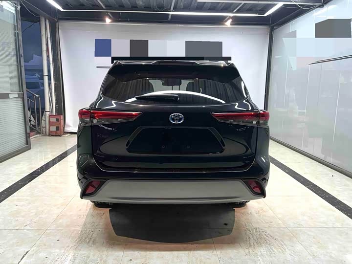 Фото 7 - Toyota Highlander