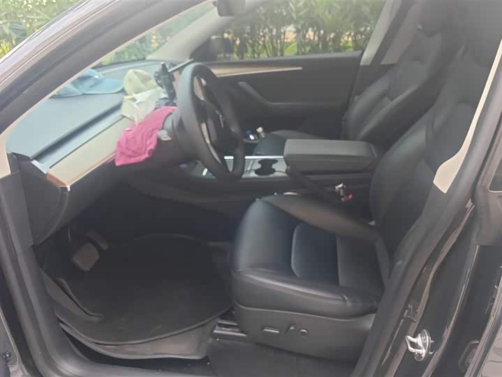 Фото 9 - Tesla Model Y