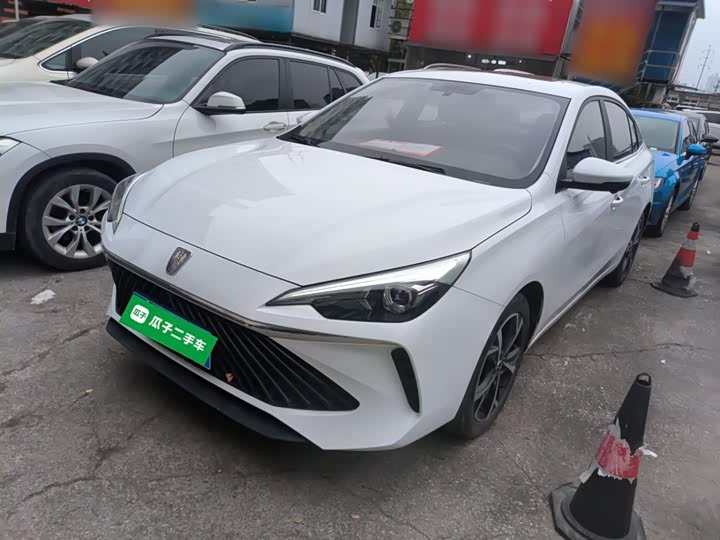 Фото 2 - Roewe i5