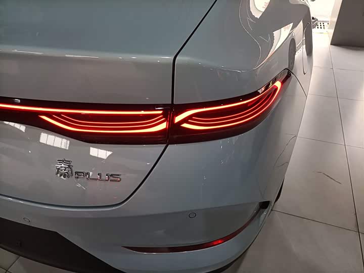 Фото 8 - BYD Qin Plus