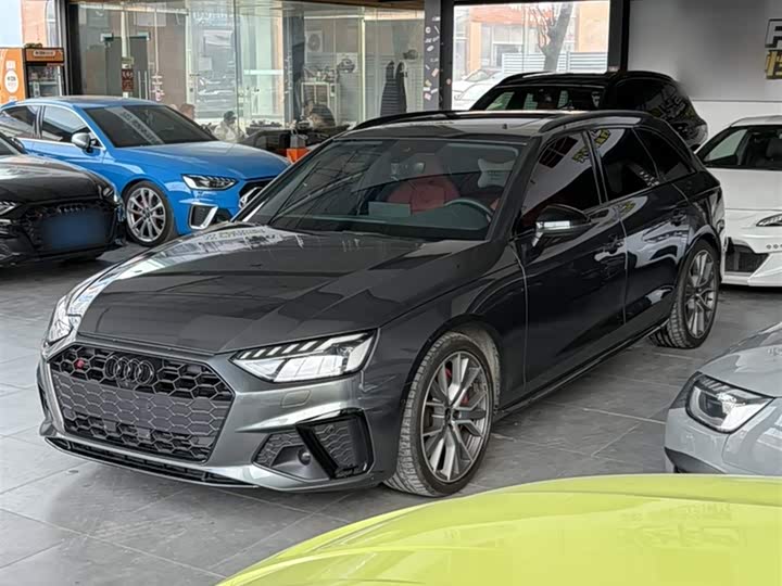 Фото 2 - Audi S4