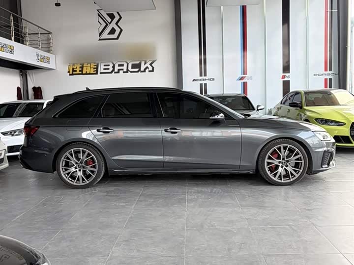 Фото 8 - Audi S4