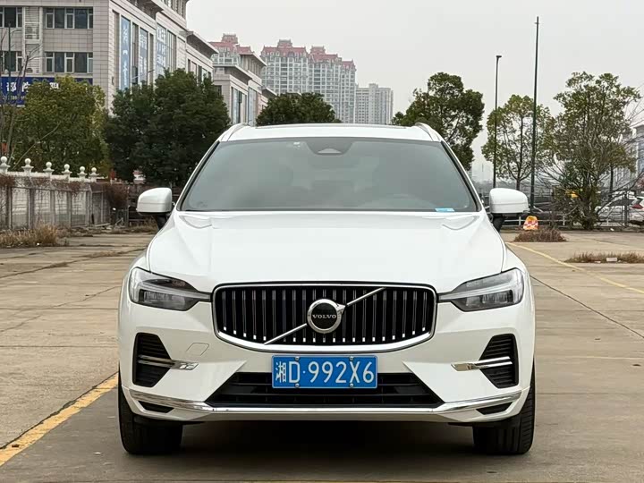 Фото 2 - Volvo XC60