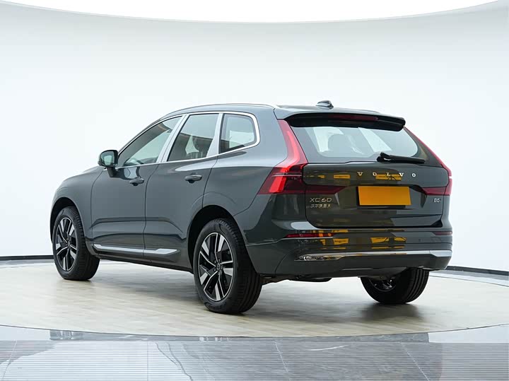 Фото 7 - Volvo XC60