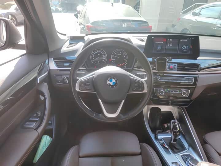 Фото 3 - BMW X1