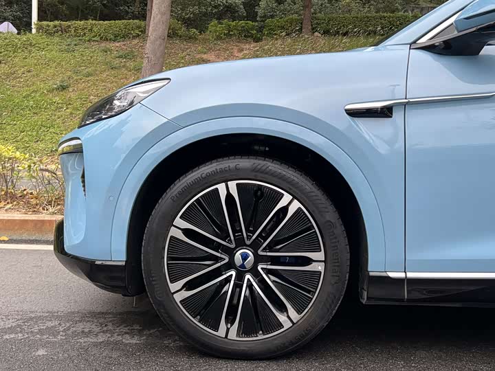 Фото 4 - Denza N7