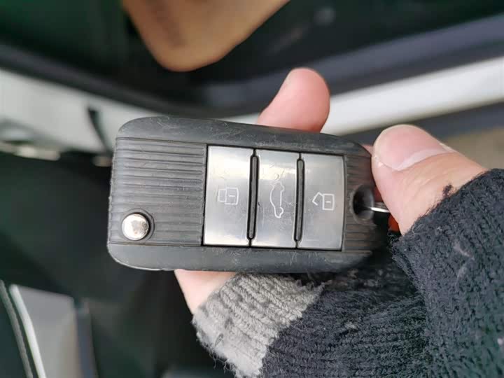 Фото 9 - Roewe RX8