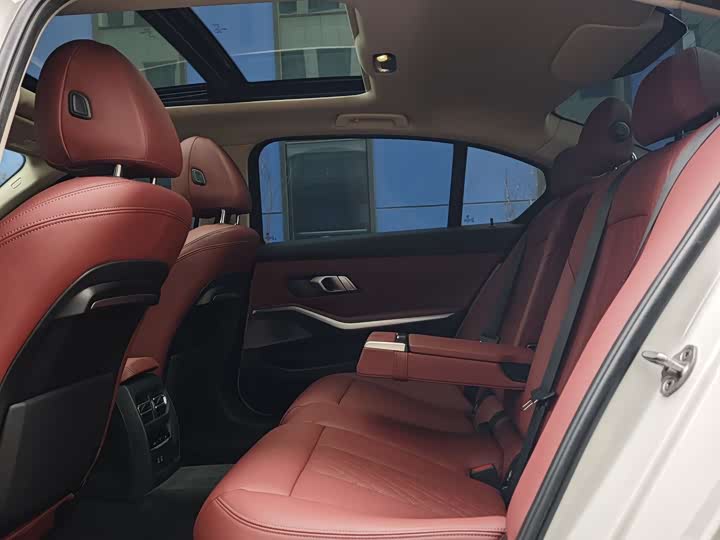 Фото 8 - BMW 3 Series