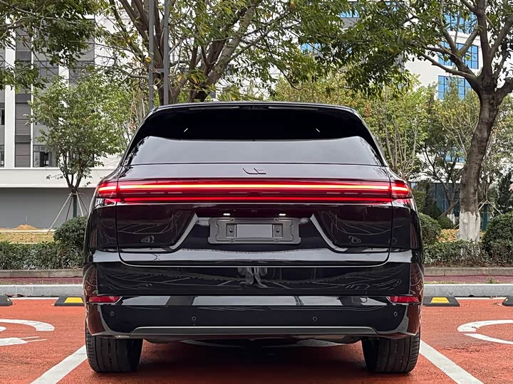 Фото 8 - LiXiang L7