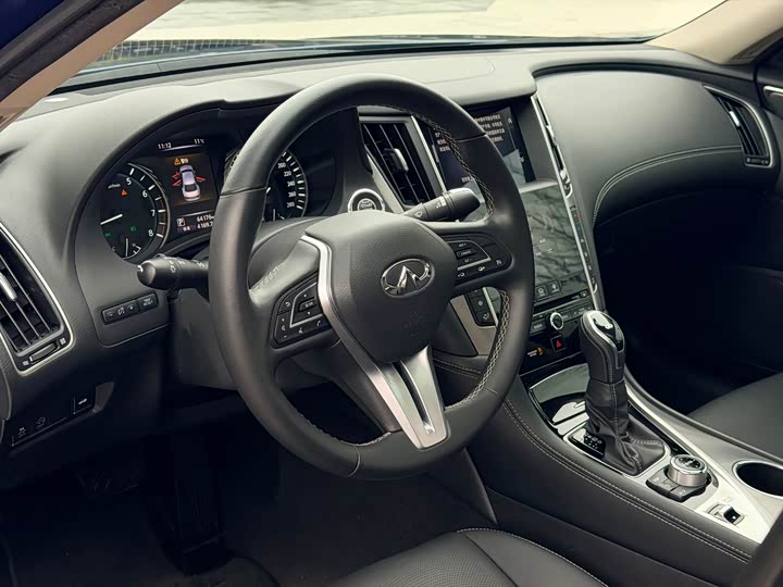 Фото 9 - Infiniti Q50L