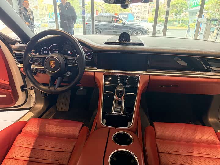 Фото 8 - Porsche Panamera