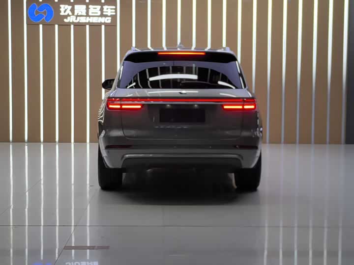 Фото 8 - LiXiang One