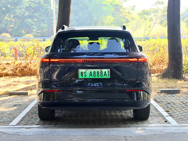 Фото 6 - XPeng G9