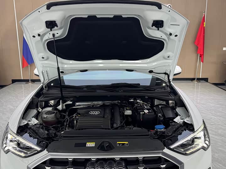 Фото 7 - Audi Q3