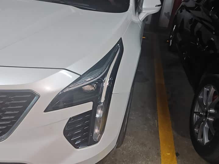 Фото 5 - Cadillac XT4