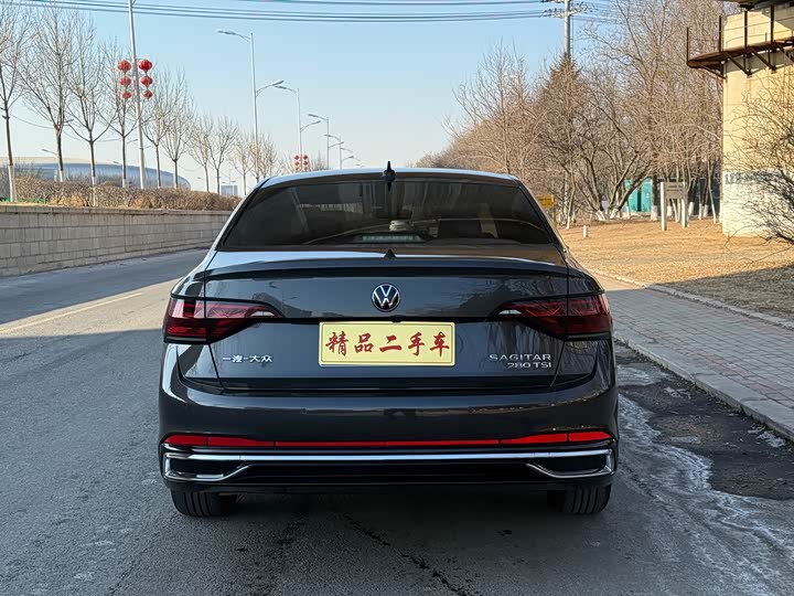 Фото 6 - Volkswagen Sagitar L