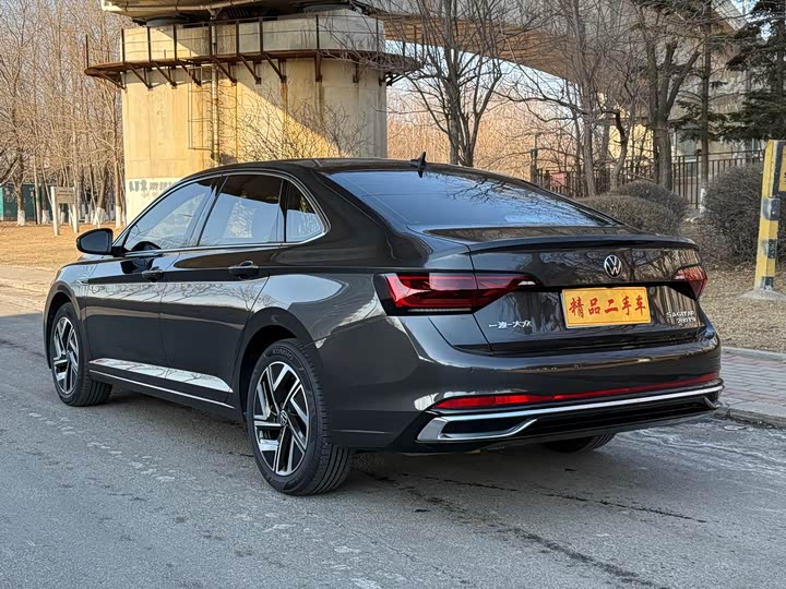 Фото 8 - Volkswagen Sagitar L