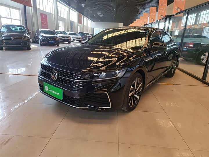 Фото 2 - Volkswagen Passat