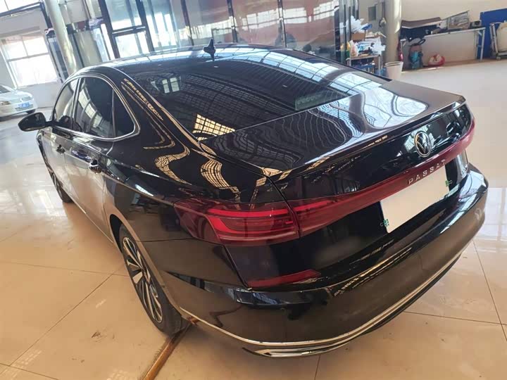 Фото 5 - Volkswagen Passat