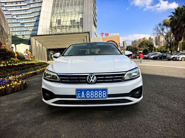 Фото 2 - Volkswagen Lamando L