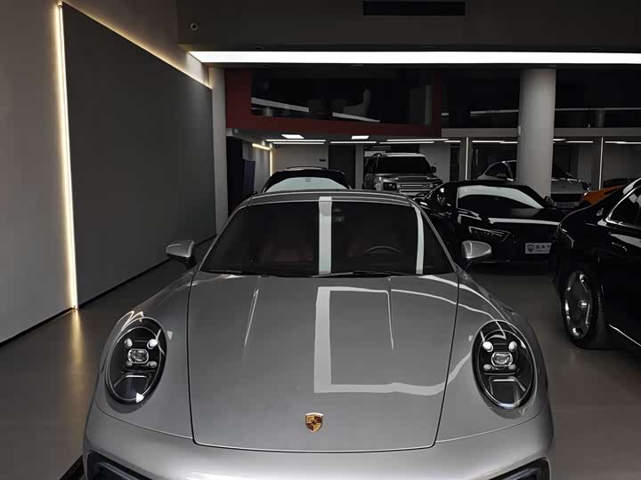 Фото 2 - Porsche 911