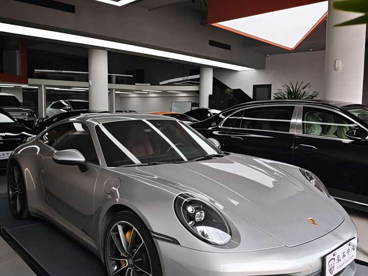 Фото 3 - Porsche 911