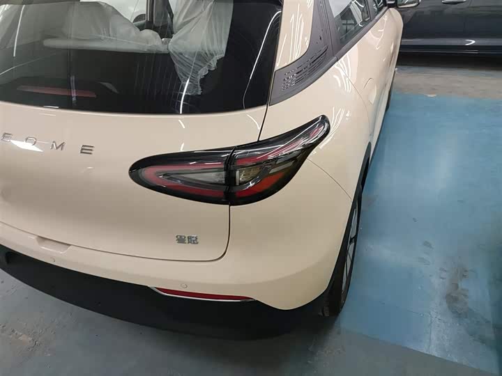 Фото 8 - Geely Galaxy Geome