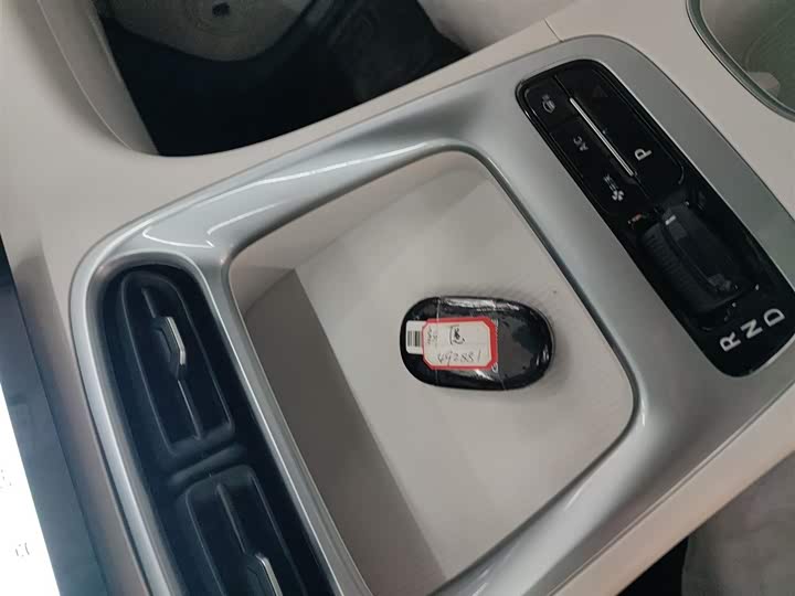 Фото 9 - Geely Galaxy Geome