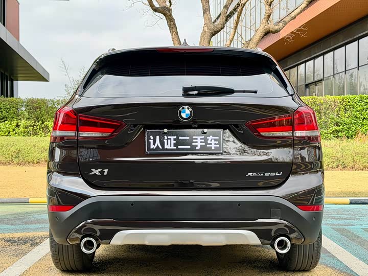 Фото 6 - BMW X1