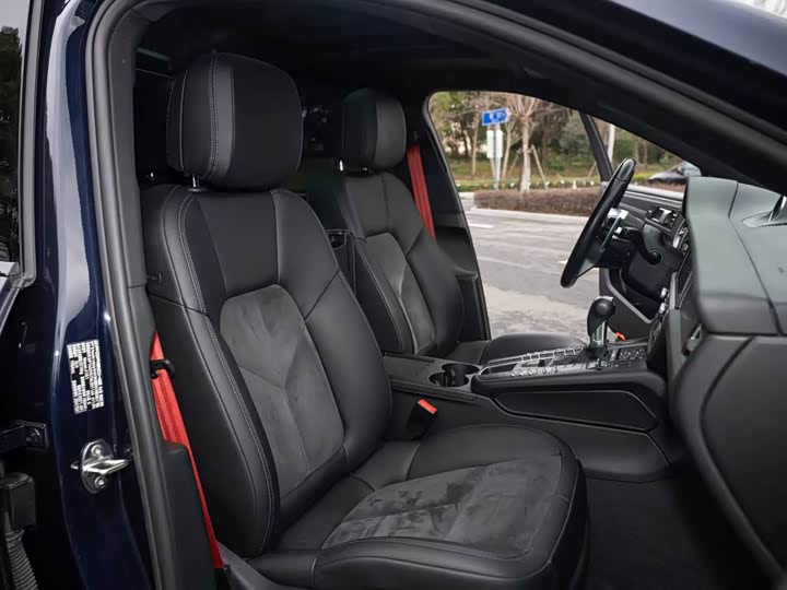 Фото 9 - Porsche Macan