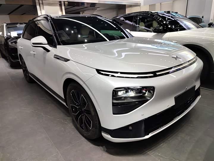 Фото 4 - XPeng G9