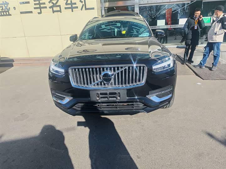 Фото 2 - Volvo XC90