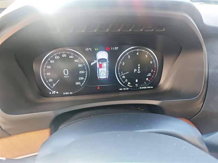 Фото 4 - Volvo XC90