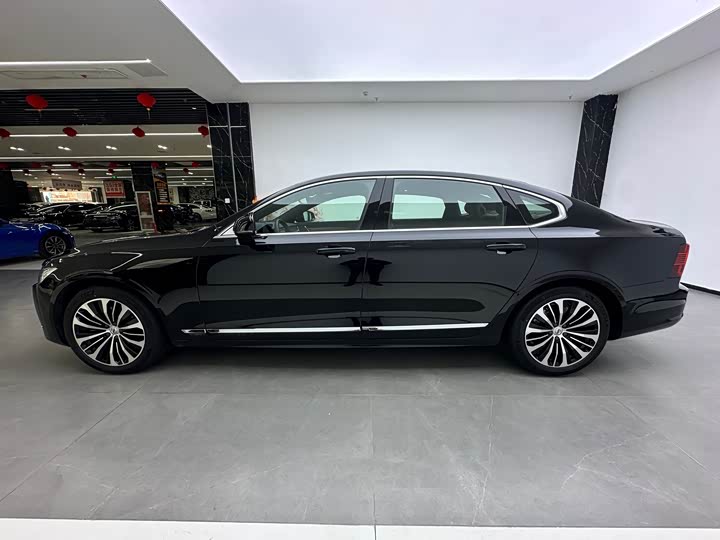 Фото 5 - Volvo S90