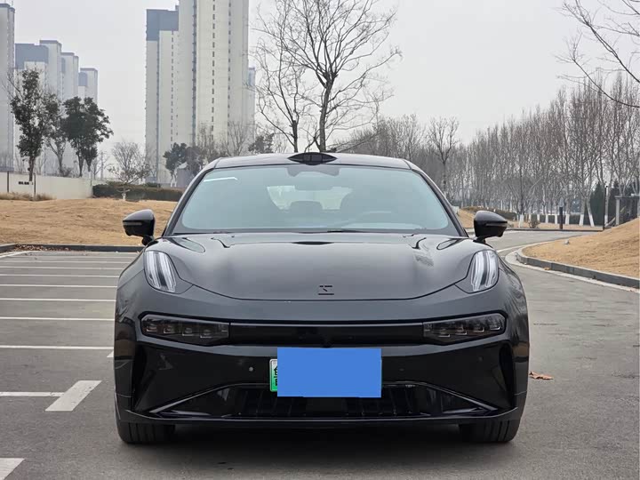 Фото 1 - Zeekr 001