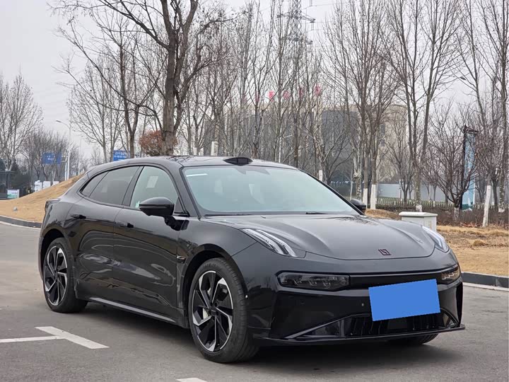 Фото 2 - Zeekr 001