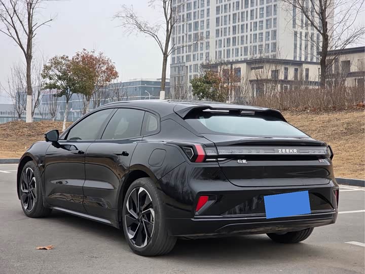 Фото 5 - Zeekr 001