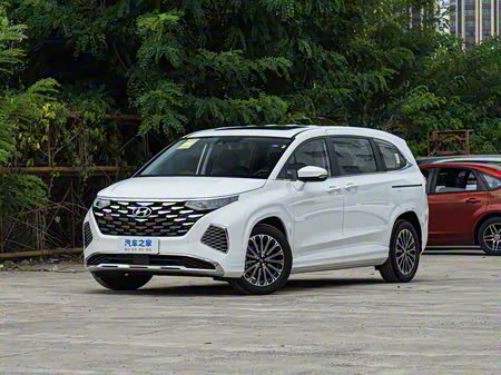 Фото 1 - Hyundai Custo