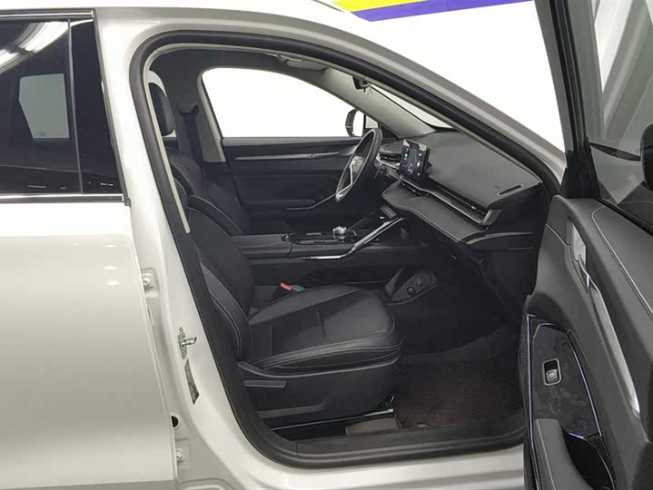 Фото 8 - Haval H6