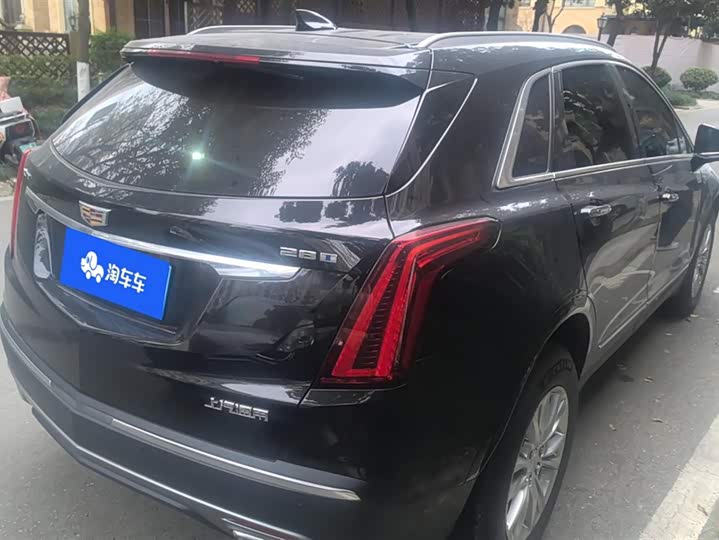 Фото 3 - Cadillac XT5