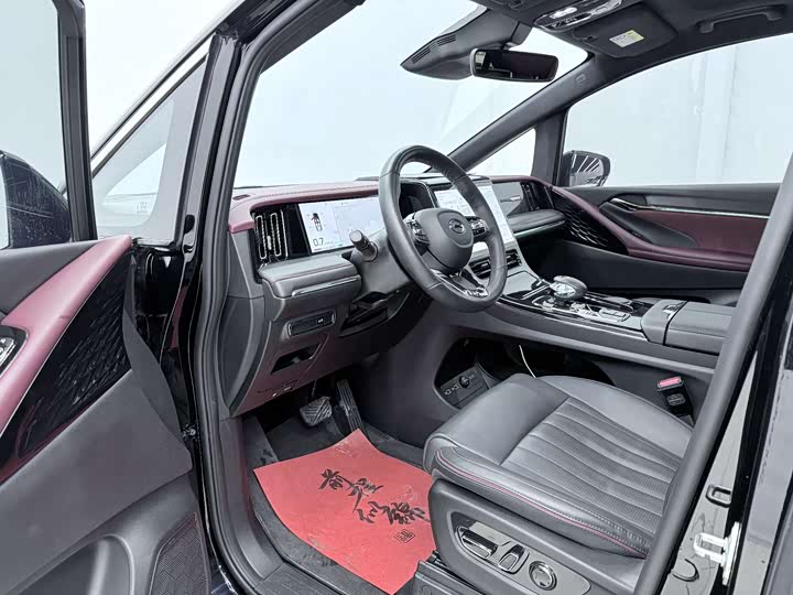 Фото 4 - GAC Trumpchi M8